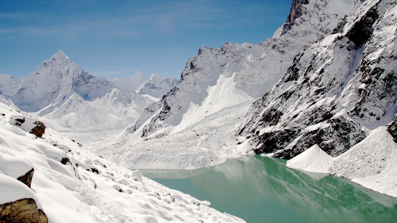 Mountain Dew 31 in. Skateboard – Untamed